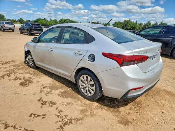 3KPC24A30KE049944 2019 HYUNDAI ACCENT - Image 2
