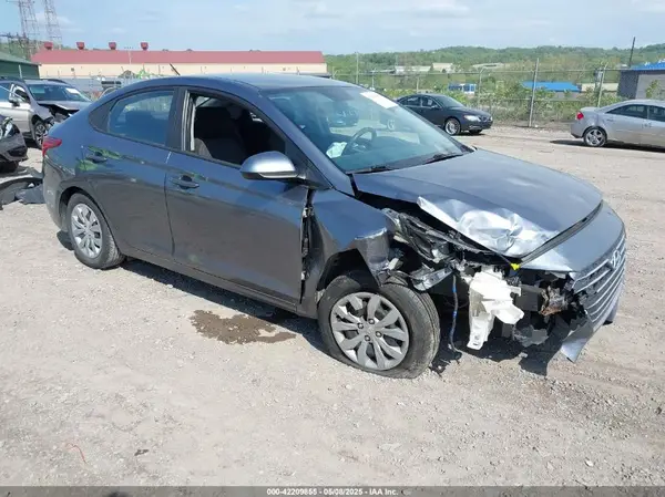 3KPC24A30KE050673 2019 HYUNDAI ACCENT - Image 1