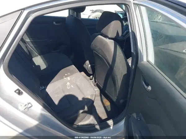 3KPC24A30KE057011 2019 HYUNDAI ACCENT - Image 8