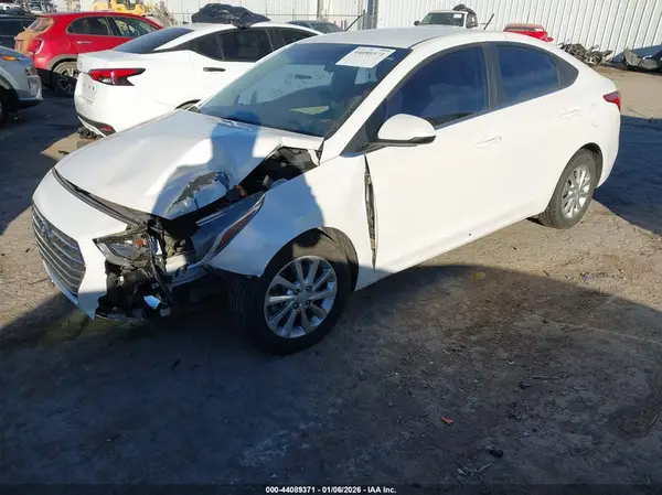 3KPC24A30KE058255 2019 HYUNDAI ACCENT - Image 2