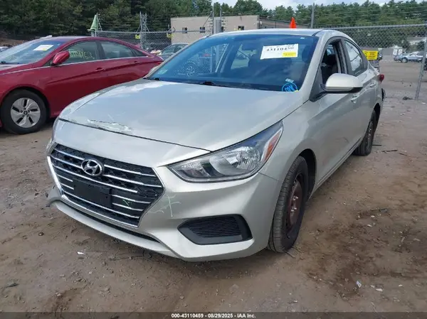 3KPC24A30KE065805 2019 HYUNDAI ACCENT - Image 2