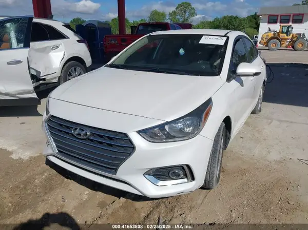 3KPC24A30KE065867 2019 HYUNDAI ACCENT - Image 2