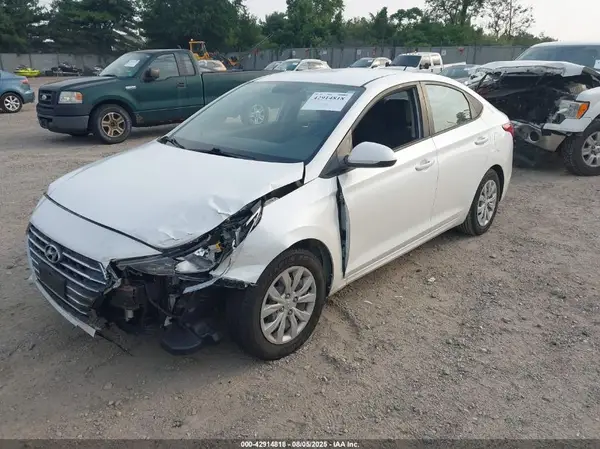 3KPC24A30KE066663 2019 HYUNDAI ACCENT - Image 2