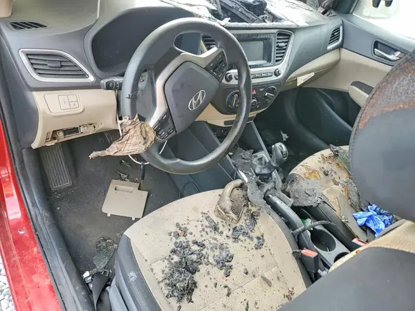3KPC24A30KE070602 2019 HYUNDAI ACCENT - Image 8