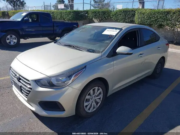 3KPC24A30KE072432 2019 HYUNDAI ACCENT - Image 2