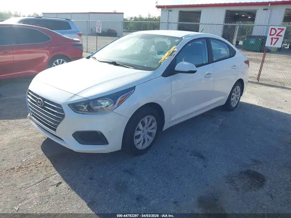 3KPC24A30KE077159 2019 HYUNDAI ACCENT - Image 2