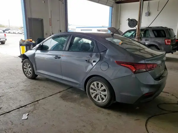 3KPC24A30KE079963 2019 HYUNDAI ACCENT - Image 2
