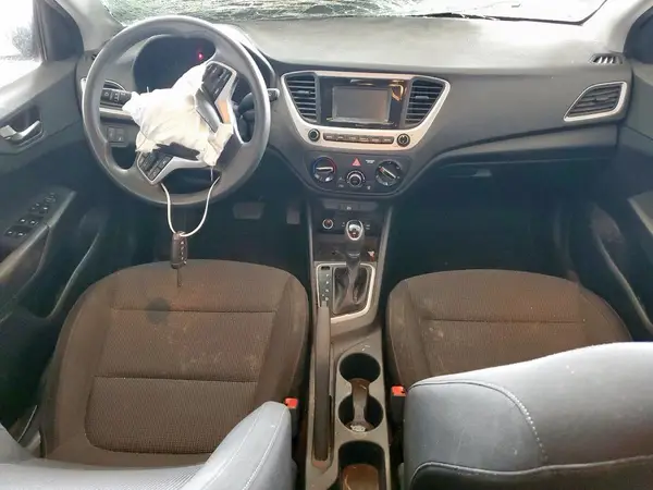 3KPC24A30KE079963 2019 HYUNDAI ACCENT - Image 8