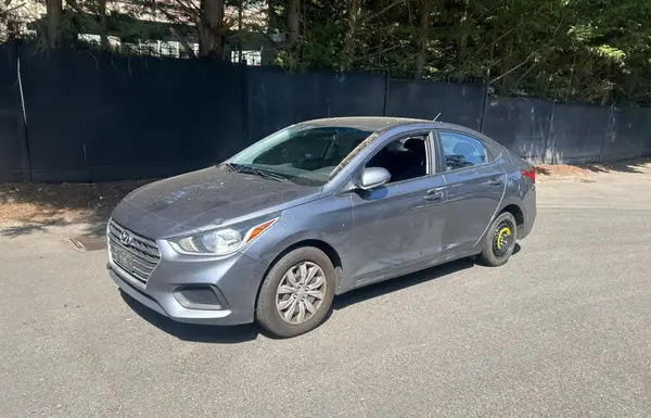 3KPC24A30KE087559 2019 HYUNDAI ACCENT - Image 2