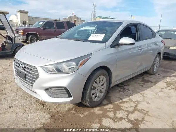 3KPC24A30KE088372 2019 HYUNDAI ACCENT - Image 2