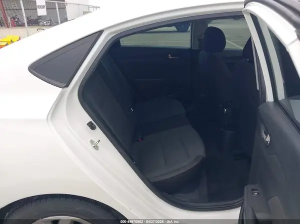 3KPC24A30KE088386 2019 HYUNDAI ACCENT - Image 8