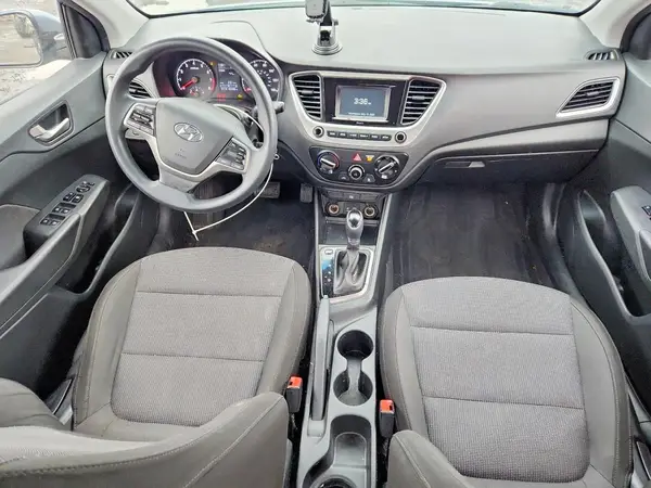 3KPC24A31JE005689 2018 HYUNDAI ACCENT - Image 8