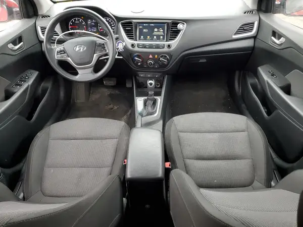 3KPC24A31JE005921 2018 HYUNDAI ACCENT - Image 8