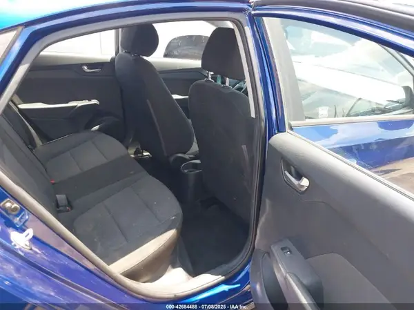 3KPC24A31JE006079 2018 HYUNDAI ACCENT - Image 8