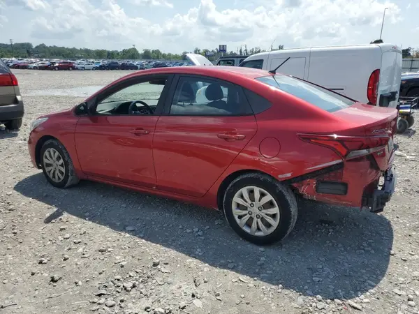 3KPC24A31JE007572 2018 HYUNDAI ACCENT - Image 2