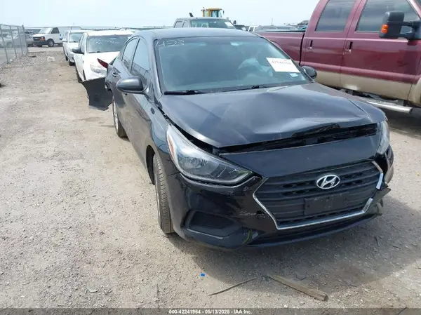 3KPC24A31JE010519 2018 HYUNDAI ACCENT - Image 1