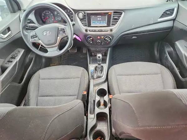 3KPC24A31JE012657 2018 HYUNDAI ACCENT - Image 8