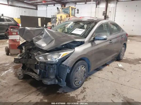 3KPC24A31JE016191 2018 HYUNDAI ACCENT - Image 2