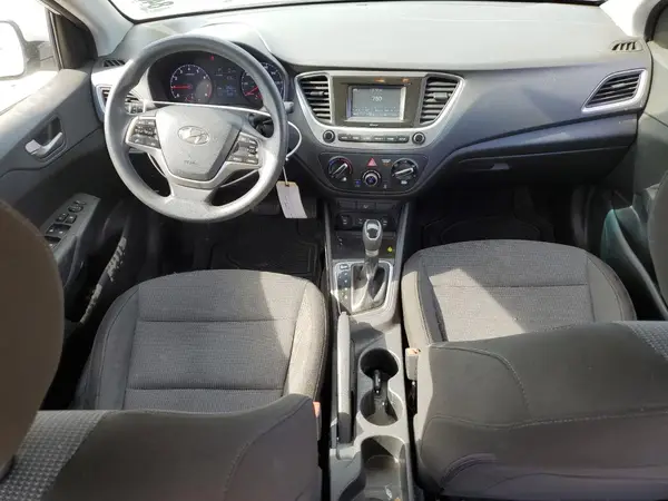 3KPC24A31JE019561 2018 HYUNDAI ACCENT - Image 8