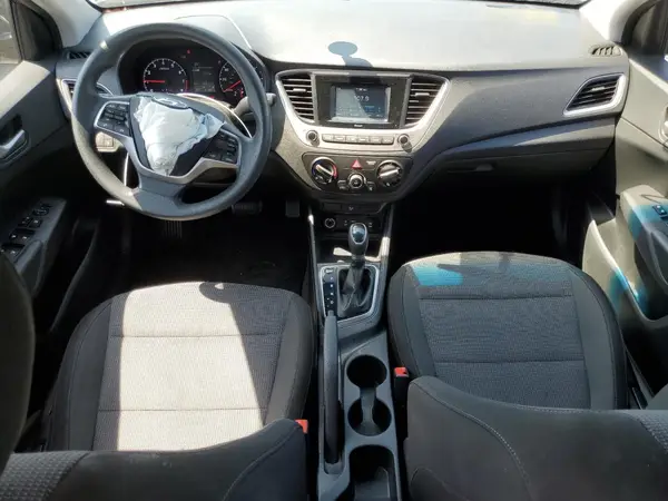 3KPC24A31JE020080 2018 HYUNDAI ACCENT - Image 8