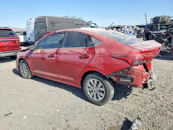 3KPC24A31JE023836 2018 HYUNDAI ACCENT - Image 2