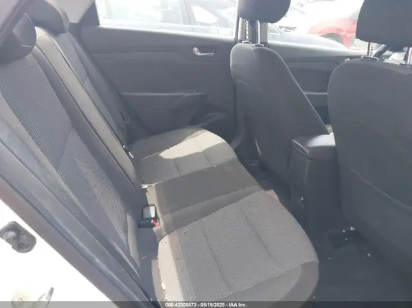 3KPC24A31JE023870 2018 HYUNDAI ACCENT - Image 8