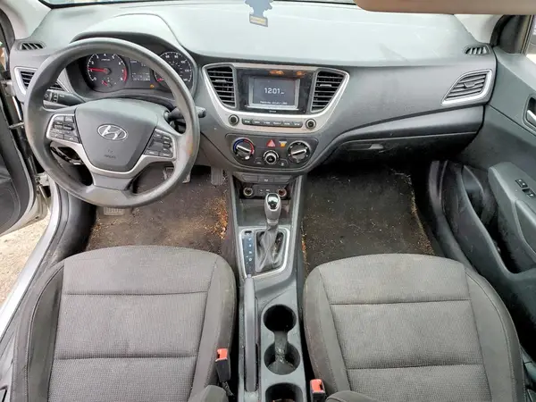 3KPC24A31JE029068 2018 HYUNDAI ACCENT - Image 8