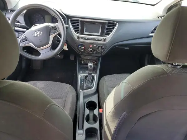 3KPC24A31JE029085 2018 HYUNDAI ACCENT - Image 8