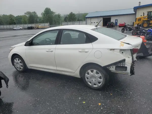 3KPC24A31JE034383 2018 HYUNDAI ACCENT - Image 2