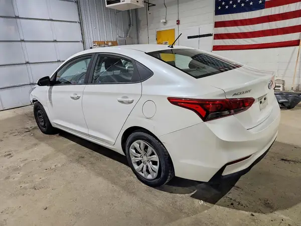 3KPC24A31KE039469 2019 HYUNDAI ACCENT - Image 2