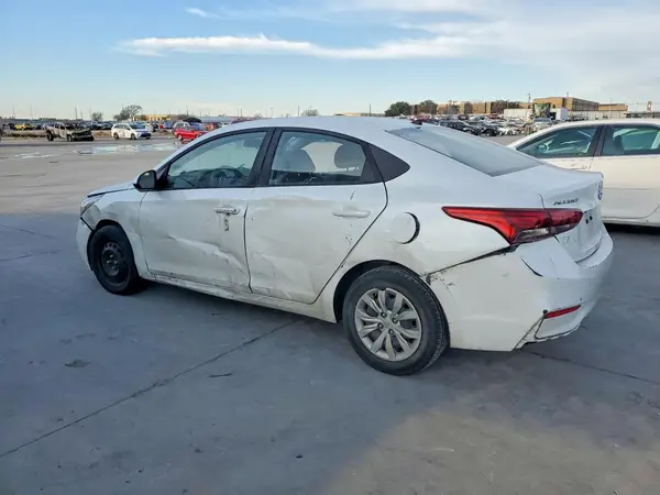 3KPC24A31KE045160 2019 HYUNDAI ACCENT - Image 2