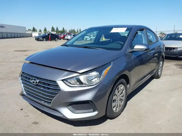 3KPC24A31KE050858 2019 HYUNDAI ACCENT - Image 2