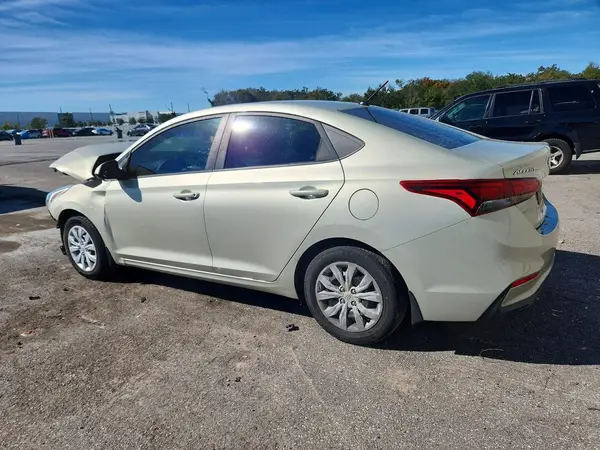 3KPC24A31KE055624 2019 HYUNDAI ACCENT - Image 2