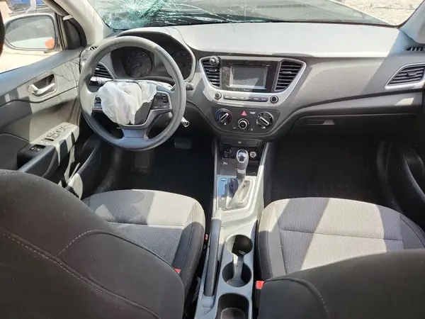 3KPC24A31KE059527 2019 HYUNDAI ACCENT - Image 8