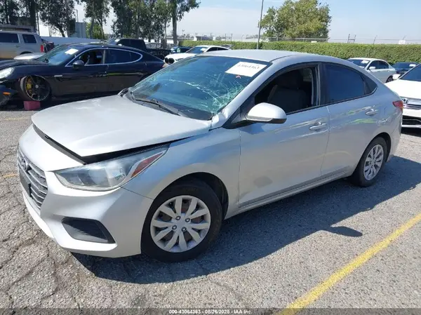 3KPC24A31KE060080 2019 HYUNDAI ACCENT - Image 2