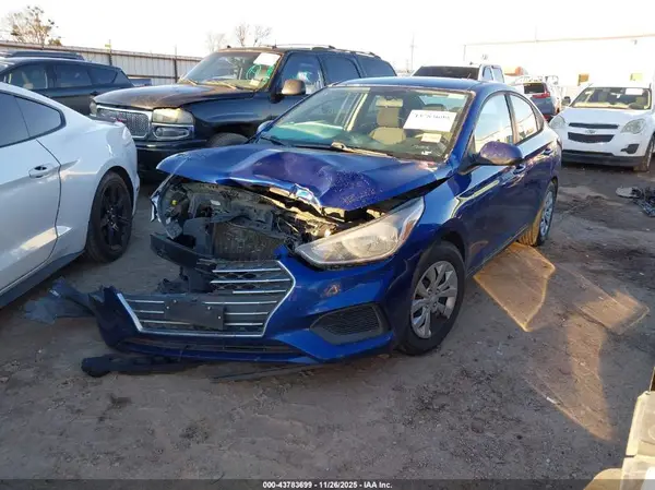 3KPC24A31KE064176 2019 HYUNDAI ACCENT - Image 2