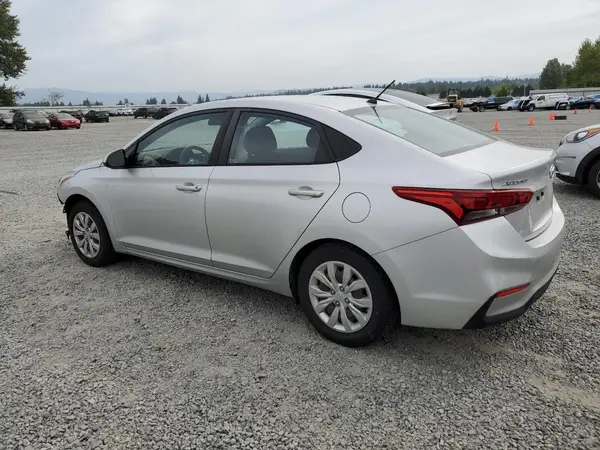 3KPC24A31KE064517 2019 HYUNDAI ACCENT - Image 2
