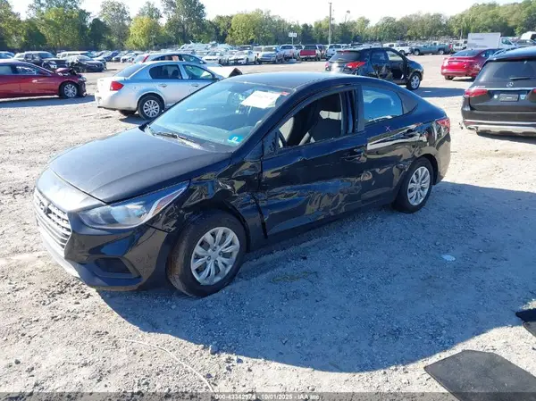 3KPC24A31KE065389 2019 HYUNDAI ACCENT - Image 2