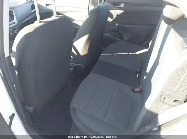 3KPC24A31KE067093 2019 HYUNDAI ACCENT - Image 8