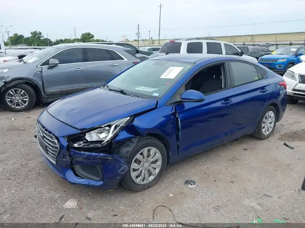 3KPC24A31KE067899 2019 HYUNDAI ACCENT - Image 2