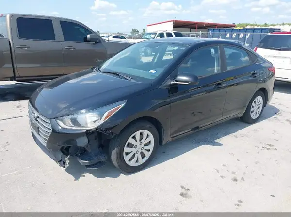 3KPC24A31KE068227 2019 HYUNDAI ACCENT - Image 2