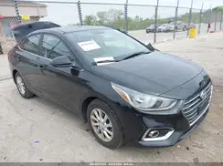 3KPC24A31KE068499 2019 HYUNDAI ACCENT