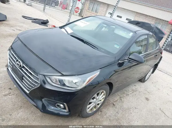 3KPC24A31KE068499 2019 HYUNDAI ACCENT - Image 2