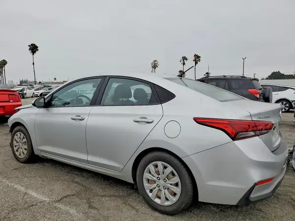 3KPC24A31KE073802 2019 HYUNDAI ACCENT - Image 2