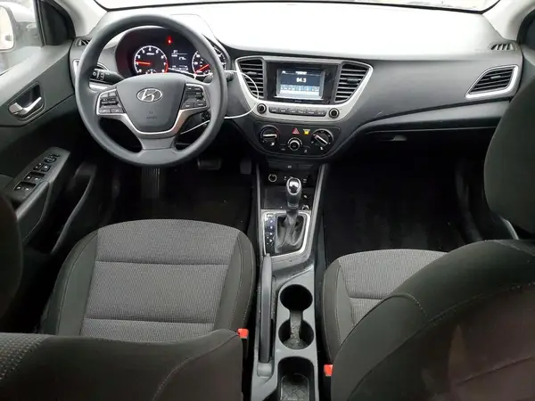3KPC24A31KE073802 2019 HYUNDAI ACCENT - Image 8