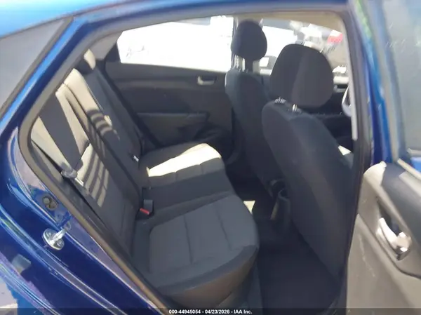 3KPC24A31KE079969 2019 HYUNDAI ACCENT - Image 8