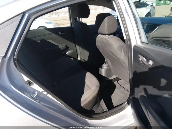 3KPC24A31KE081866 2019 HYUNDAI ACCENT - Image 8
