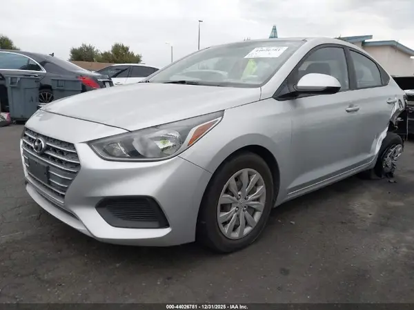 3KPC24A31KE082287 2019 HYUNDAI ACCENT - Image 2