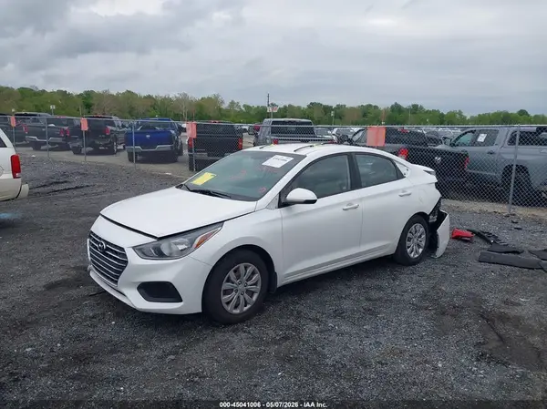 3KPC24A31KE088381 2019 HYUNDAI ACCENT - Image 2