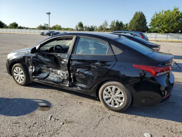 3KPC24A32JE005782 2018 HYUNDAI ACCENT - Image 2